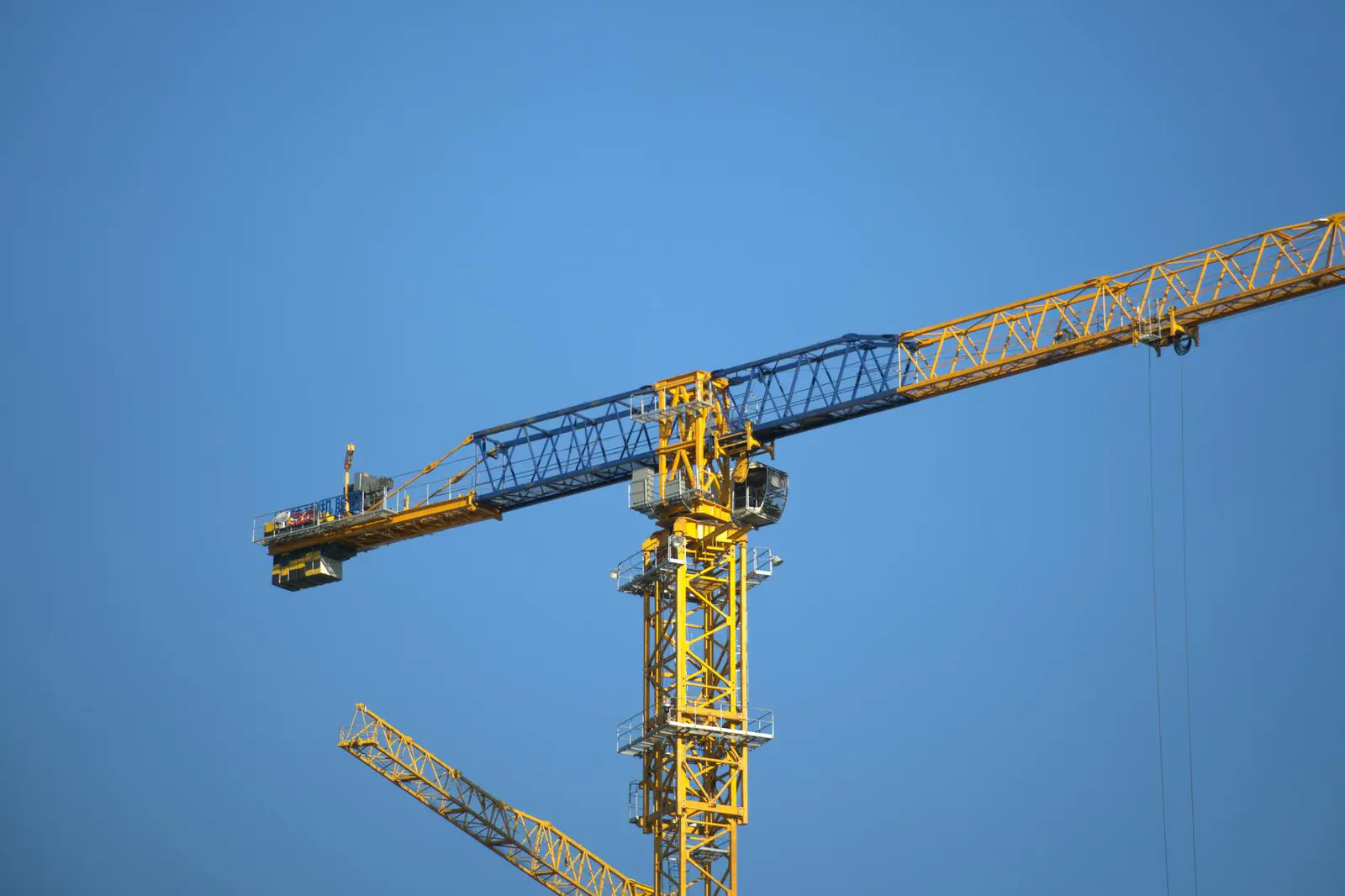 Luffing Jib Crane