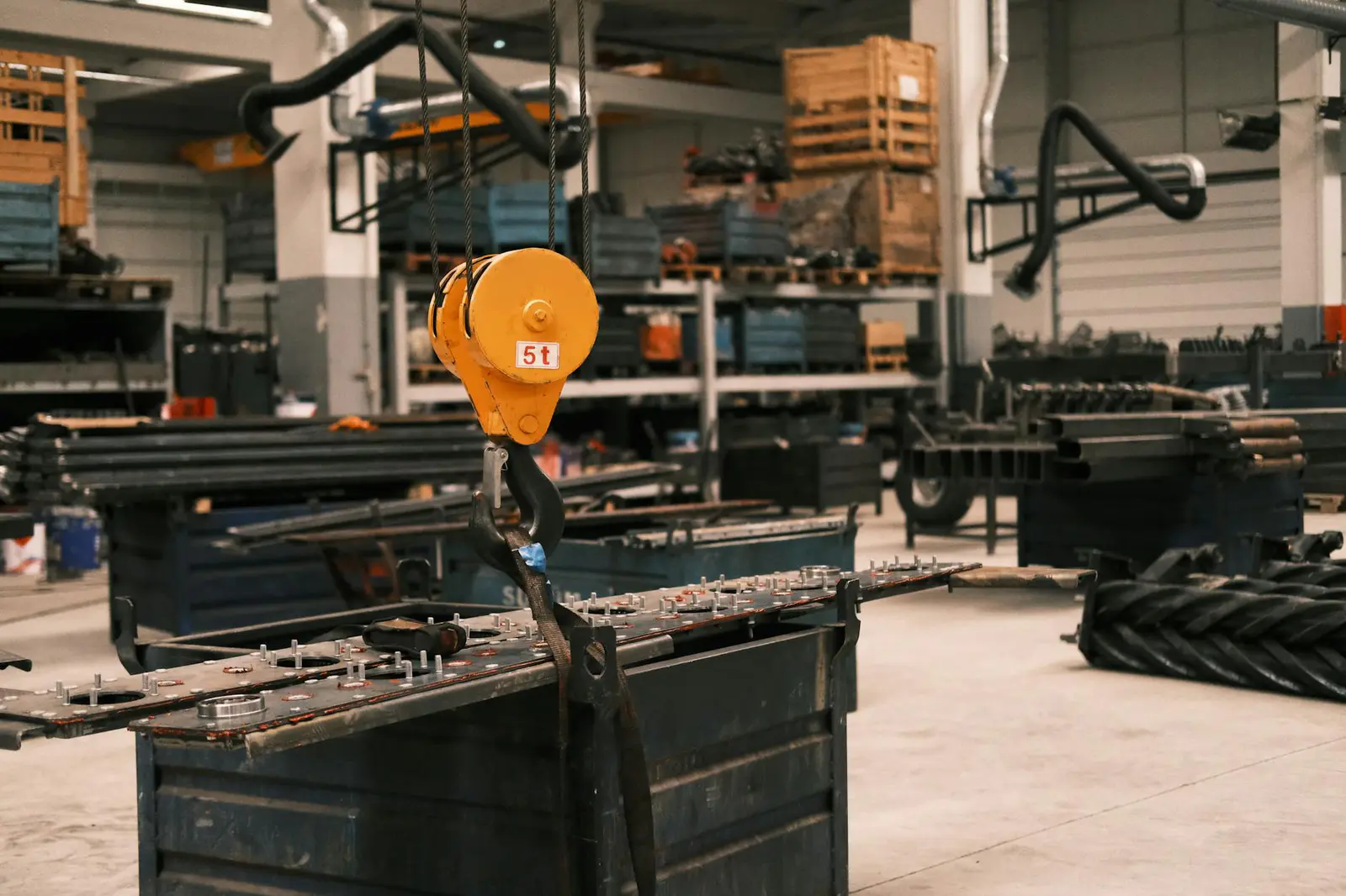 Crane base assembly